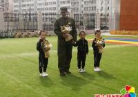 抗戰(zhàn)老兵進(jìn)向陽，紅色教育潤(rùn)童心